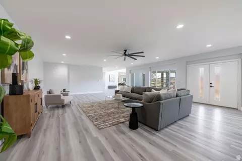 Living - 476 E Spring Dr, Toquerville, UT 84774 photo 2 of 9