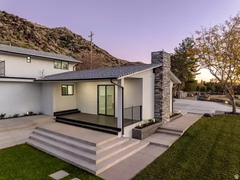 Exterior - 476 E Spring Dr, Toquerville, UT 84774 photo 6 of 19