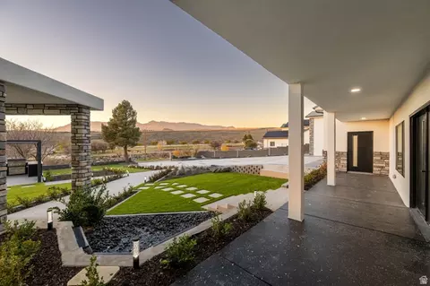 Exterior - 476 E Spring Dr, Toquerville, UT 84774 photo 16 of 19