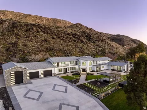 476 E Spring Dr, Toquerville, UT 84774