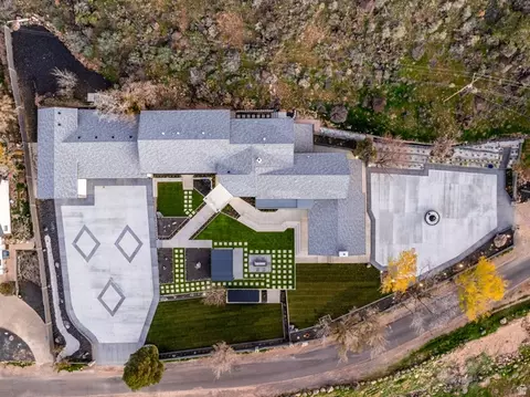 View/Area - 476 E Spring Dr, Toquerville, UT 84774 photo 1 of 3