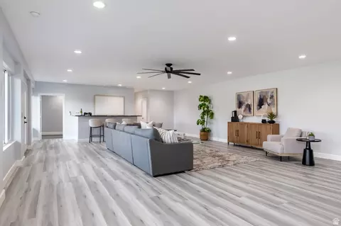 Living - 476 E Spring Dr, Toquerville, UT 84774 photo 3 of 9