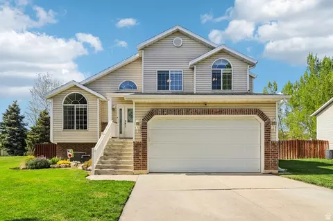 2119 N 2360 W, Clinton, UT 84015