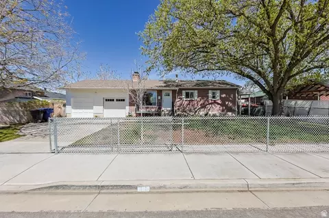 915 E Galena Dr, Sandy, UT 84094