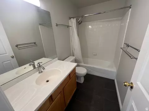 Bath - 273 E 760 N, Orem, UT 84057 photo 2 of 2