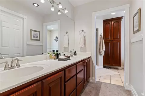 Bath - 1924 N 2000 E, Layton, UT 84040 photo 2 of 6
