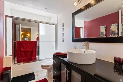 Bath - 1924 N 2000 E, Layton, UT 84040 photo 6 of 6
