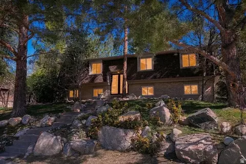 2555 E Chalet Rd S, Cottonwood Heights, UT 84093