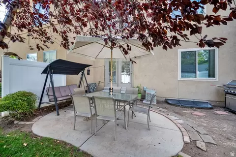 Exterior - 7187 S 420 E, Midvale, UT 84047 photo 4 of 7