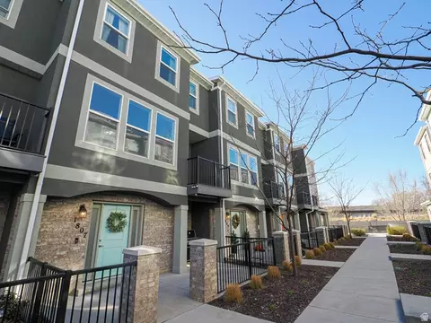 1807 W Torlundy S, Riverton, UT 84065