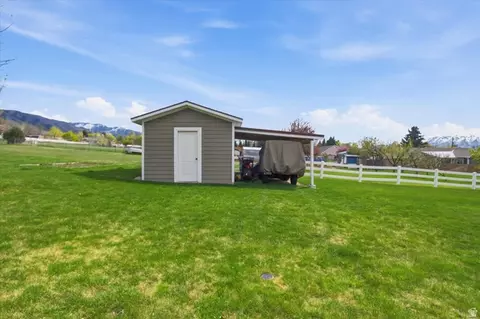 Exterior - 220 E 300 N, Hyde Park, UT 84318 photo 5 of 5