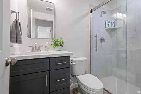 Bath - 258 E Topspin Way, Lehi, UT 84043 photo 4 of 4