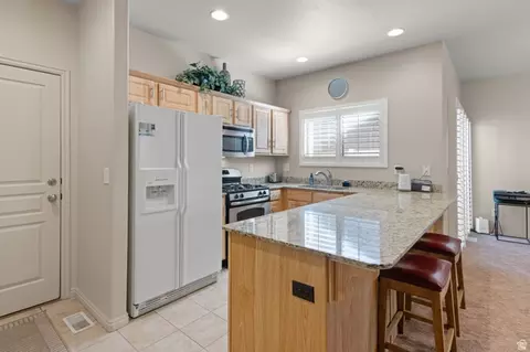 Kitchen - 258 E Topspin Way, Lehi, UT 84043 photo 2 of 2