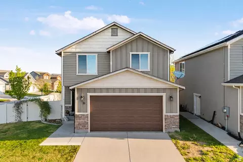 35 E Water Ln, Vineyard, UT 84059