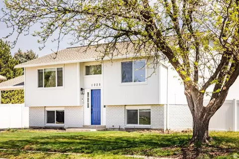 Exterior - 10251 S 535 E, Sandy, UT 84070 photo 2 of 7
