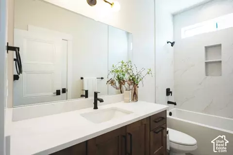 Bath - 656 E Mountain Rd N, North Ogden, UT 84414 photo 4 of 4