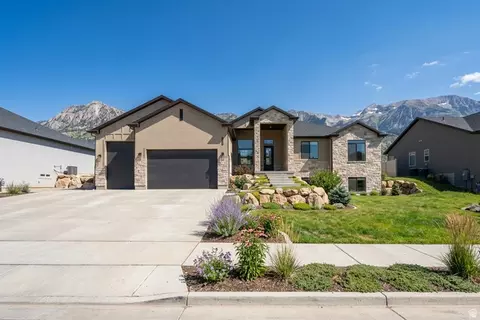 656 E Mountain Rd N, North Ogden, UT 84414