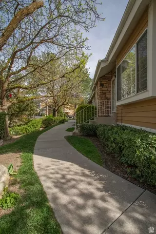 808 E Shady Creek Pl, Millcreek, UT 84106