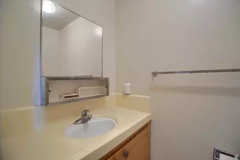 Bath - 124 W 1700 S, Orem, UT 84058 photo 1 of 3