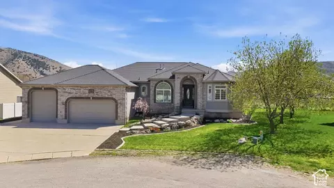 407 W Larkspur Ln, Morgan, UT 84050