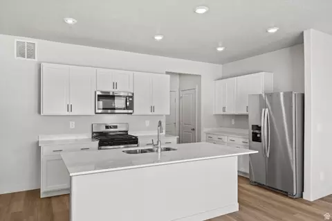 Kitchen - 3476 N Browning St #1520, Eagle Mountain, UT 84005 photo 2 of 5