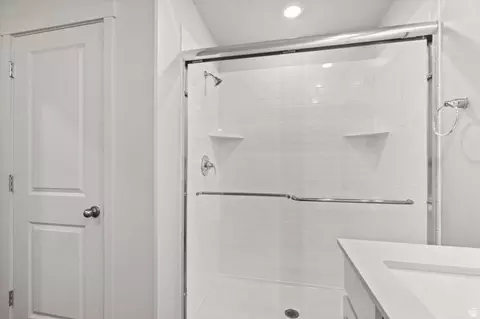 Bath - 3476 N Browning St #1520, Eagle Mountain, UT 84005 photo 2 of 5