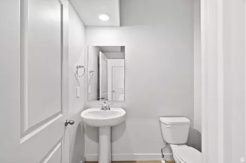 Bath - 3476 N Browning St #1520, Eagle Mountain, UT 84005 photo 1 of 5