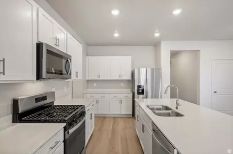 Kitchen - 3434 N Browning St #1514, Eagle Mountain, UT 84005 photo 5 of 5
