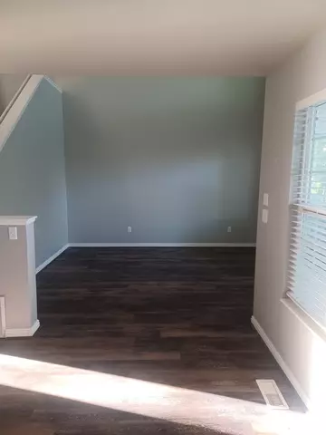Living - 185 N 50 W, Centerville, UT 84014 photo 2 of 2
