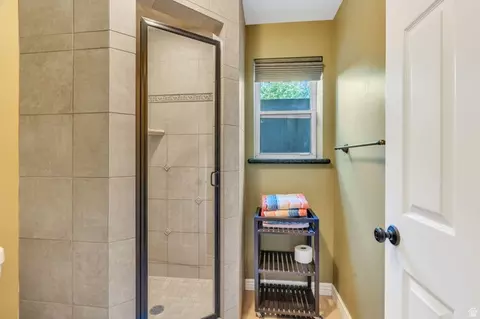 Bath - 675 S River Breeze Dr, Orem, UT 84097 photo 6 of 6
