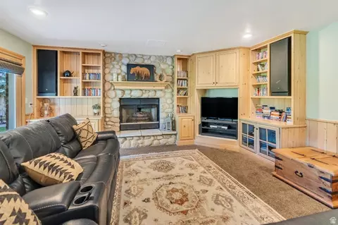 Living - 675 S River Breeze Dr, Orem, UT 84097 photo 5 of 6