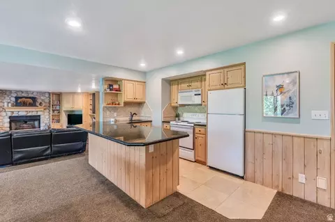 Kitchen - 675 S River Breeze Dr, Orem, UT 84097 photo 5 of 6