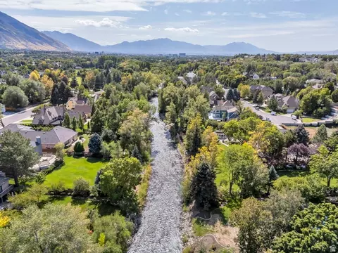 View/Area - 675 S River Breeze Dr, Orem, UT 84097 photo 6 of 8