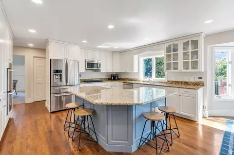 Kitchen - 675 S River Breeze Dr, Orem, UT 84097 photo 4 of 6