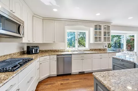 Kitchen - 675 S River Breeze Dr, Orem, UT 84097 photo 2 of 6