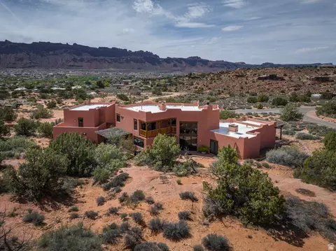 View/Area - 3617 E Red Rock Dr, Moab, UT 84532 photo 2 of 10