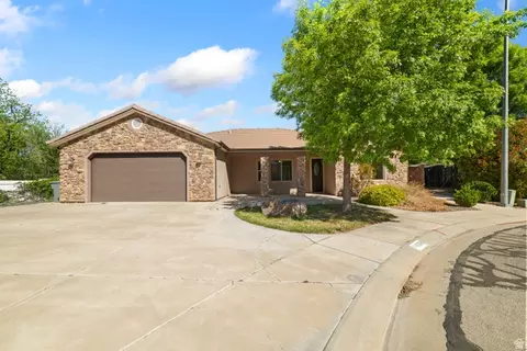 698 W 375 S, Hurricane, UT 84737