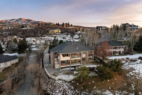 View/Area - 3252 Sunset Hollow Dr, Bountiful, UT 84010 photo 2 of 5