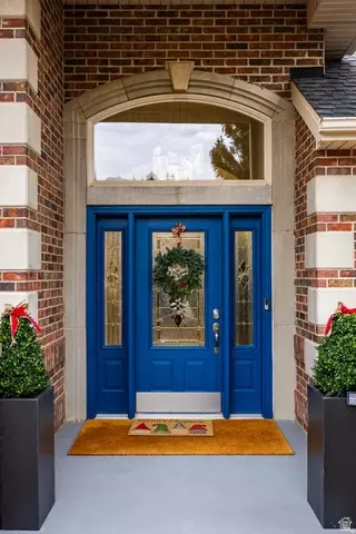 Entry Way - 3252 Sunset Hollow Dr, Bountiful, UT 84010 photo 6 of 7