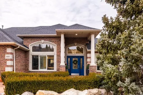 Exterior - 3252 Sunset Hollow Dr, Bountiful, UT 84010 photo 4 of 16