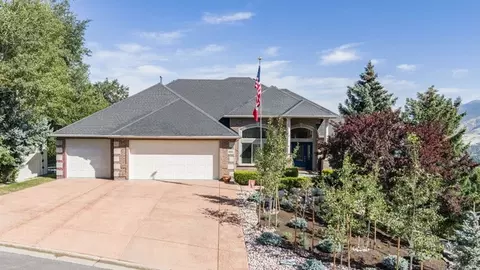 Exterior - 3252 Sunset Hollow Dr, Bountiful, UT 84010 photo 2 of 18