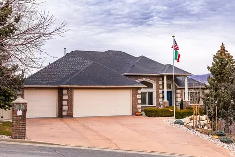 Exterior - 3252 Sunset Hollow Dr, Bountiful, UT 84010 photo 1 of 16