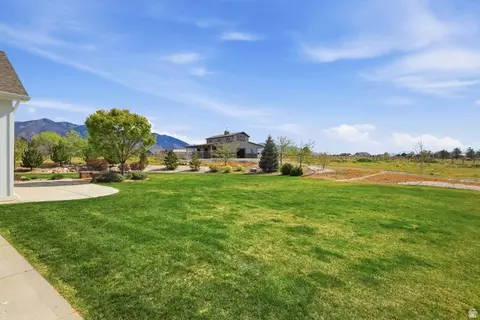 Exterior - 3085 N Bronzewood Cir N #26, Erda, UT 84074 photo 15 of 17
