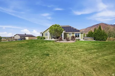 Exterior - 3085 N Bronzewood Cir N #26, Erda, UT 84074 photo 10 of 17
