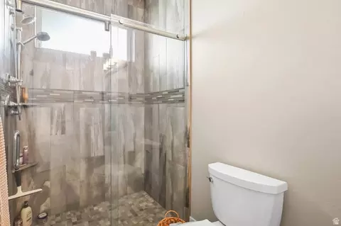 Bath - 3085 N Bronzewood Cir N #26, Erda, UT 84074 photo 3 of 8