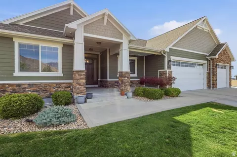 Exterior - 3085 N Bronzewood Cir N #26, Erda, UT 84074 photo 3 of 17