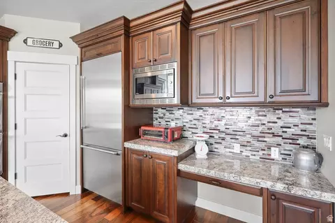 Kitchen - 3085 N Bronzewood Cir N #26, Erda, UT 84074 photo 6 of 6