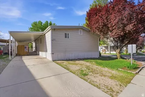 244 E Crescent Pkwy S #206, Sandy, UT 84070 photo 17