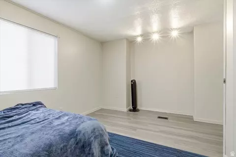 244 E Crescent Pkwy S #206, Sandy, UT 84070 photo 8