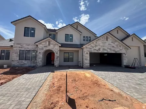 330 E Homeside Rd, Washington, UT 84780